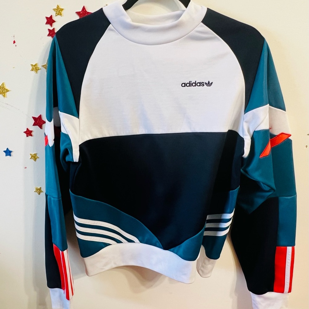 Unisex Adidas sweatshirt